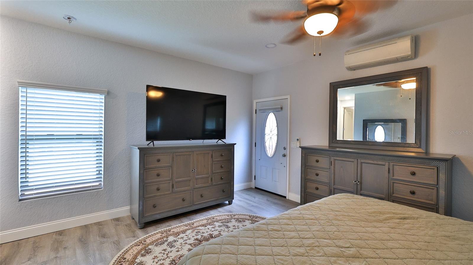 Image 34 of 44 For 1602 Riverside Drive