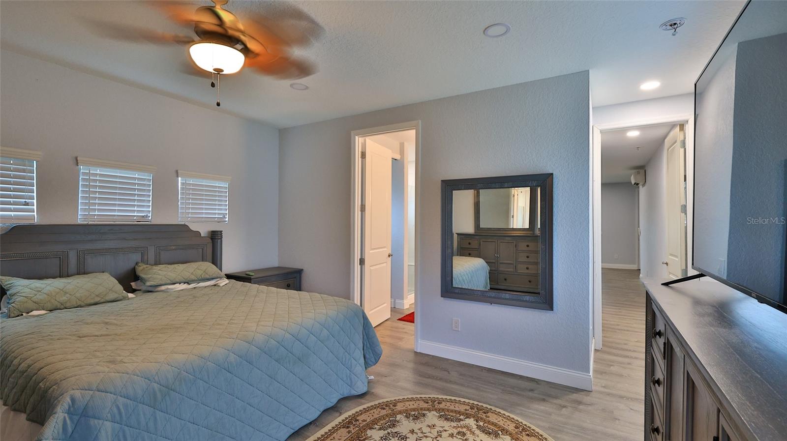 Image 36 of 44 For 1602 Riverside Drive