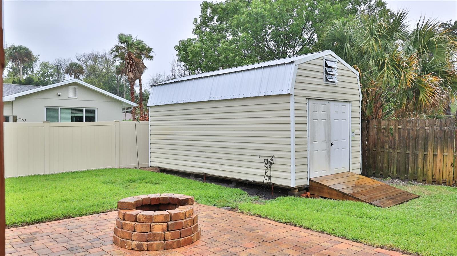 Image 40 of 44 For 1602 Riverside Drive