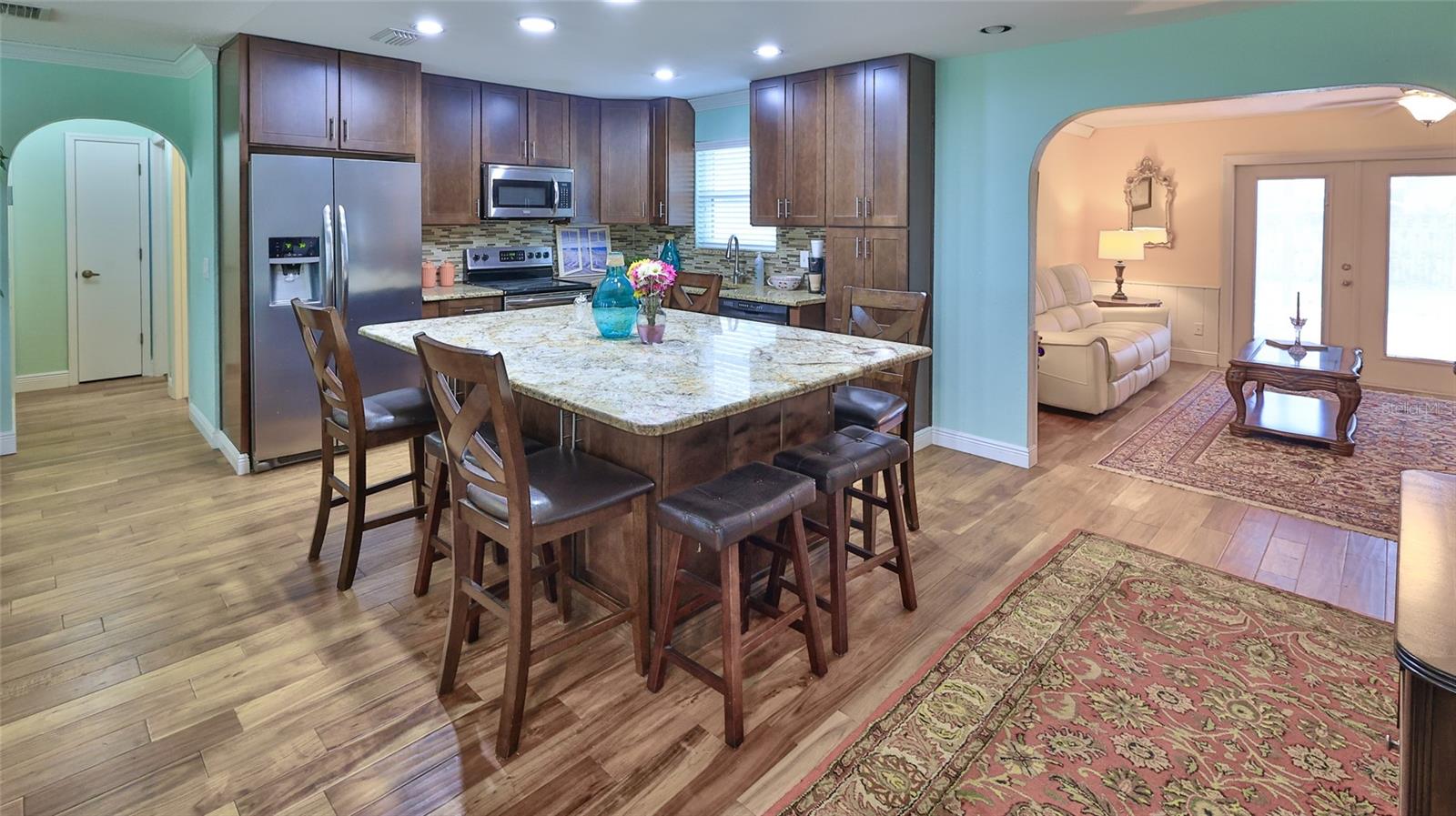 Image 8 of 44 For 1602 Riverside Drive