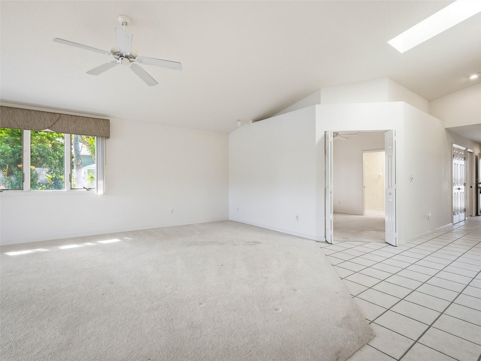 Image 18 of 63 For 1107 Loch Lomond Court