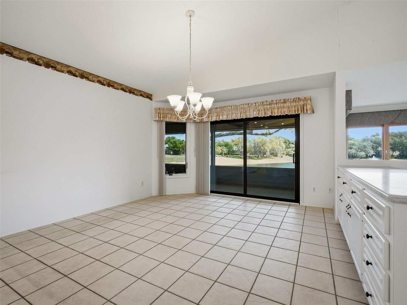 Image 25 of 63 For 1107 Loch Lomond Court