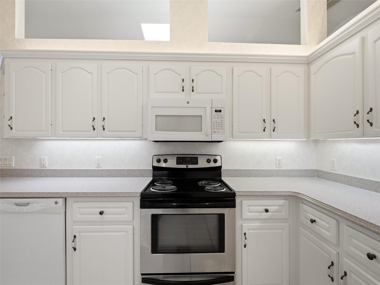 Image 31 of 63 For 1107 Loch Lomond Court