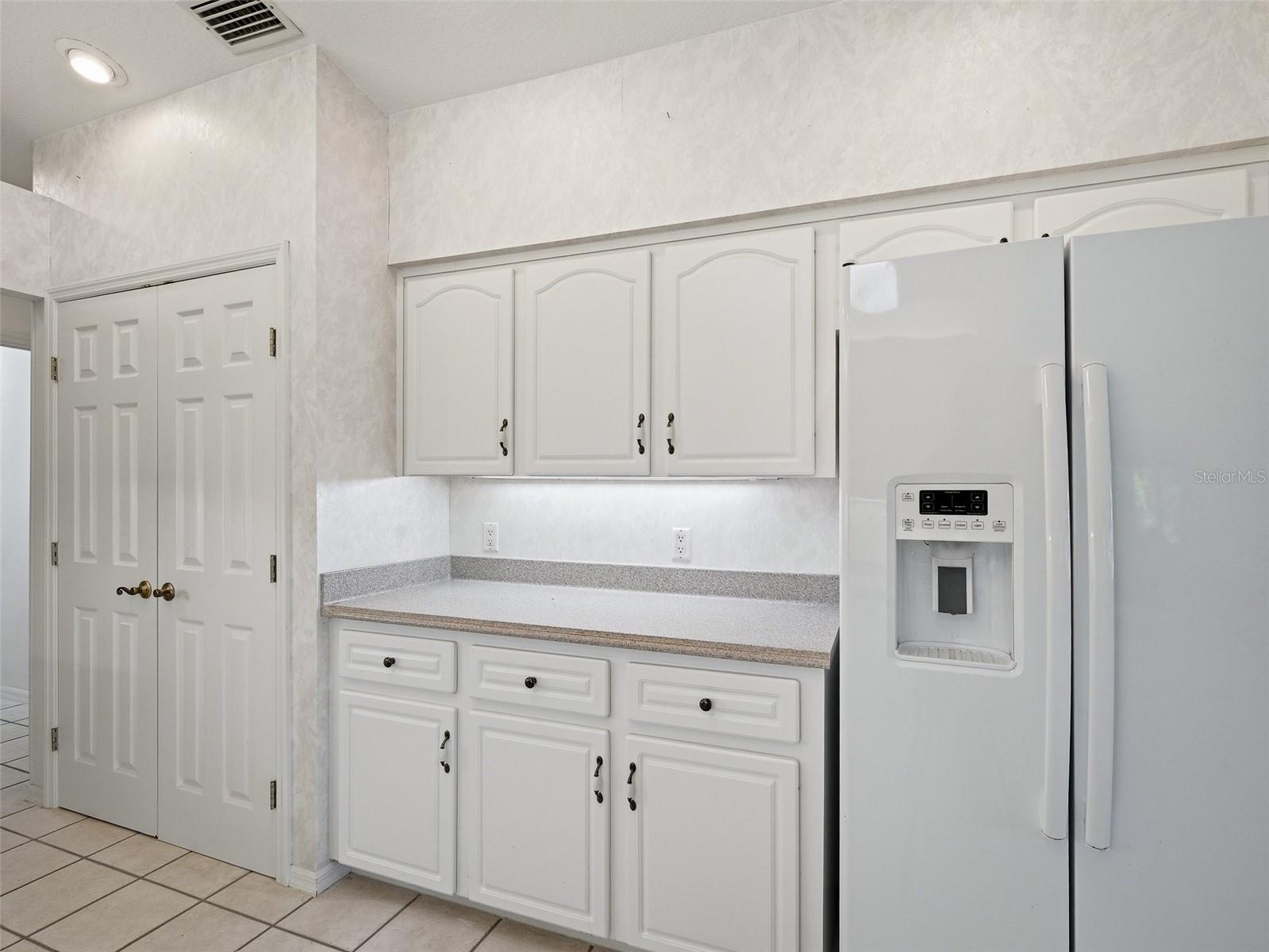 Image 33 of 63 For 1107 Loch Lomond Court