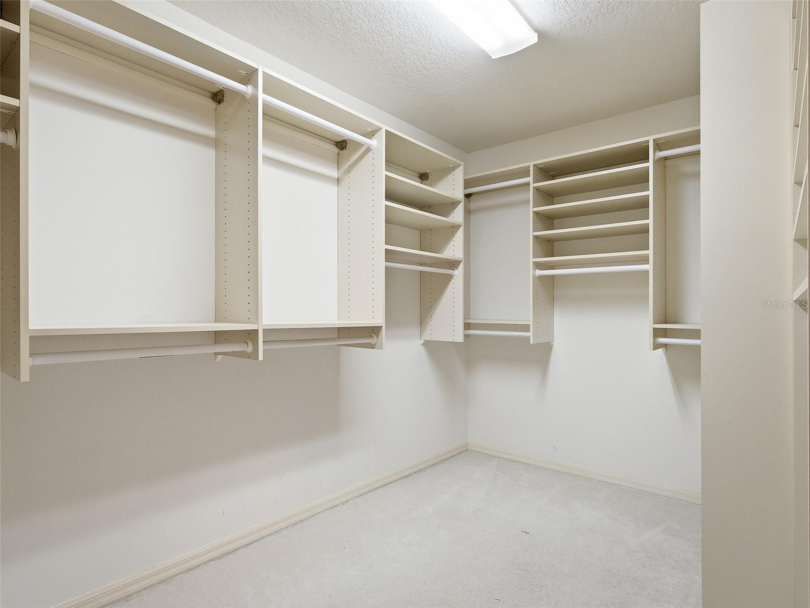 Image 36 of 63 For 1107 Loch Lomond Court