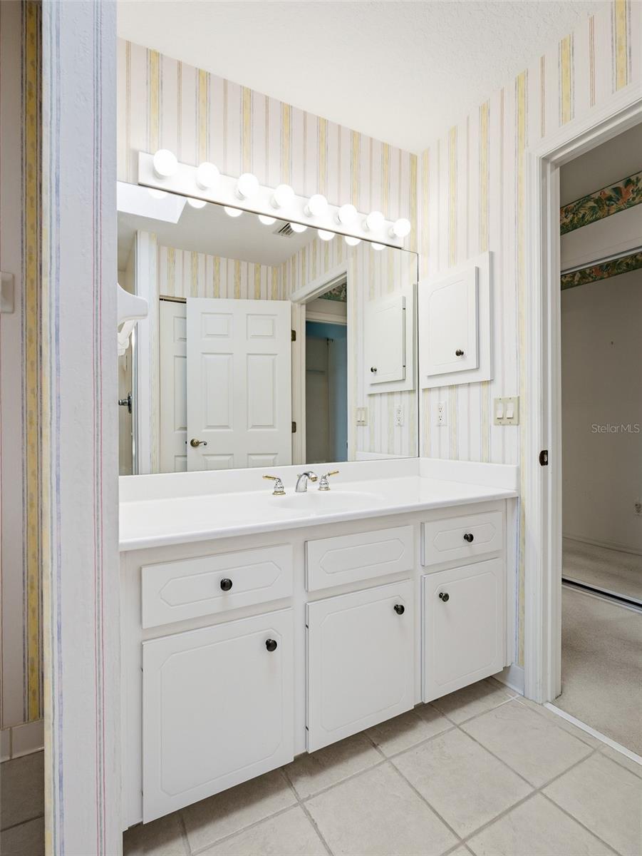 Image 41 of 63 For 1107 Loch Lomond Court