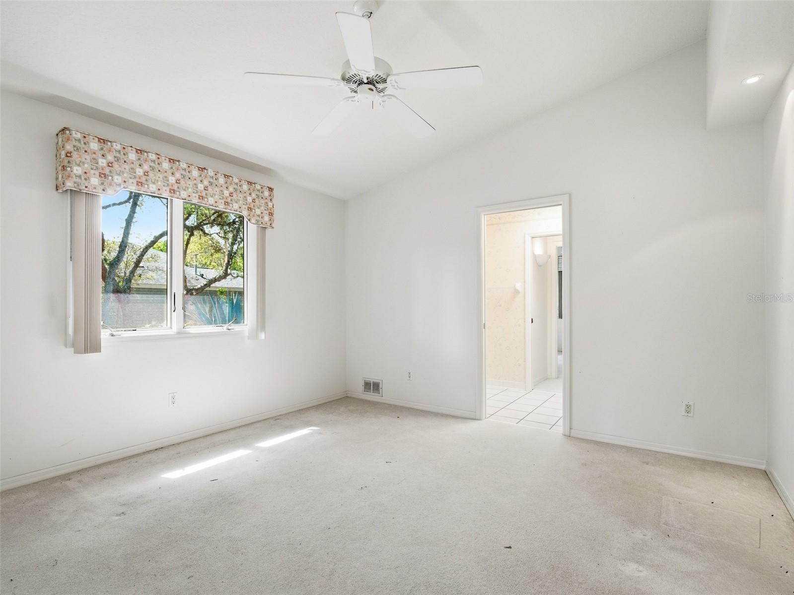 Image 47 of 63 For 1107 Loch Lomond Court