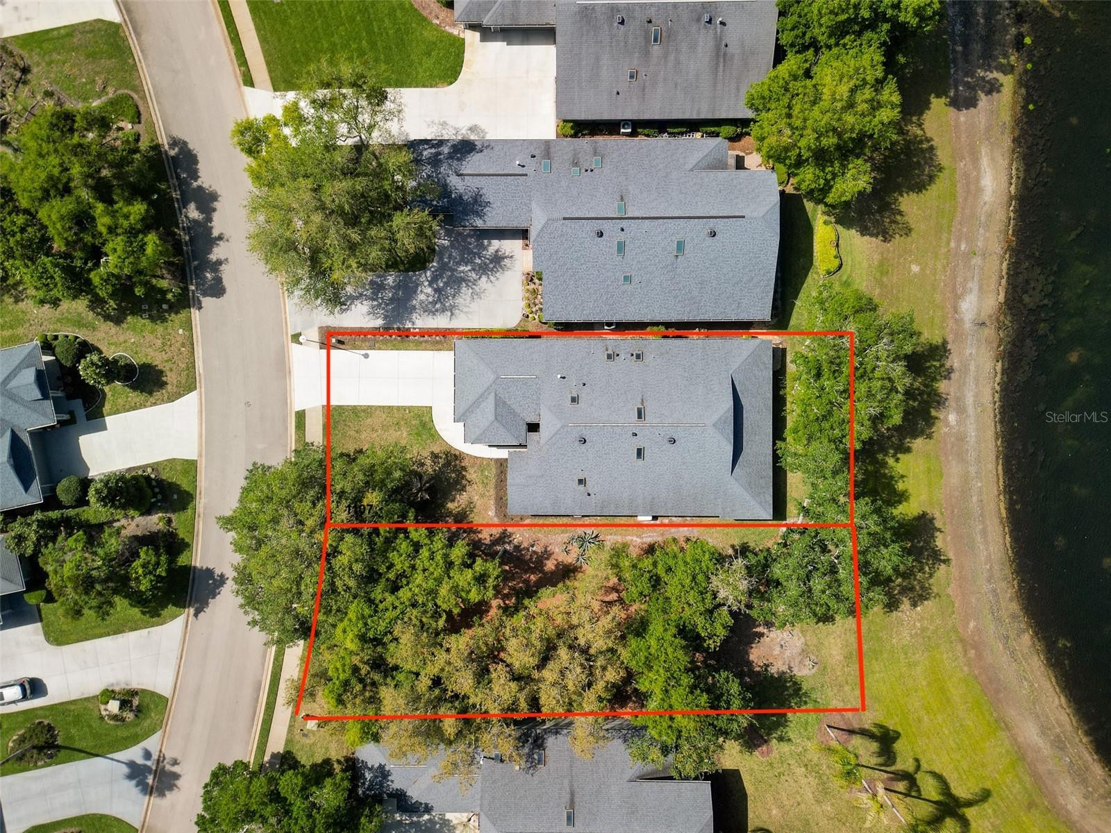 Image 5 of 63 For 1107 Loch Lomond Court