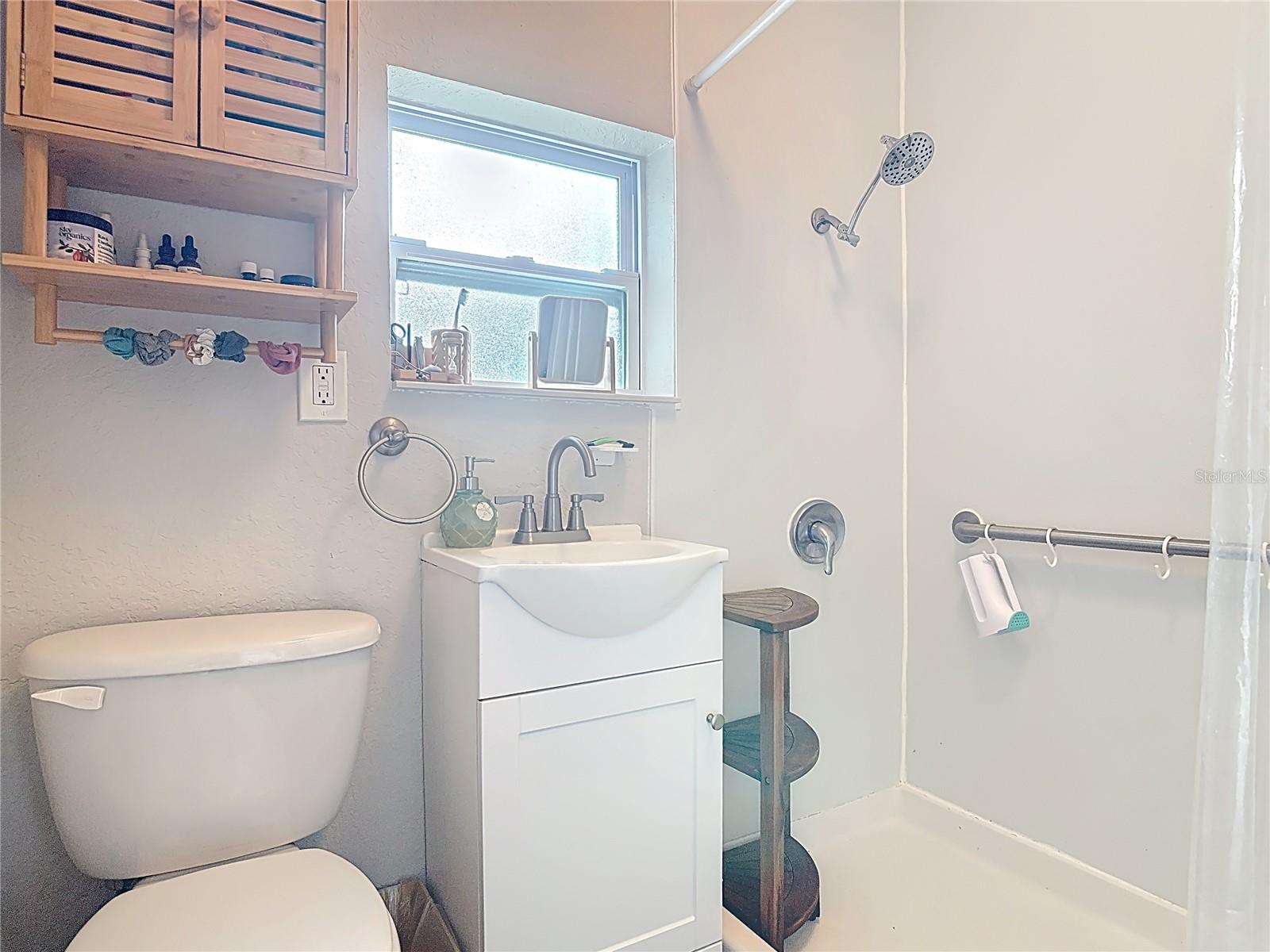 Image 21 of 37 For 1865 Pioneer Trail