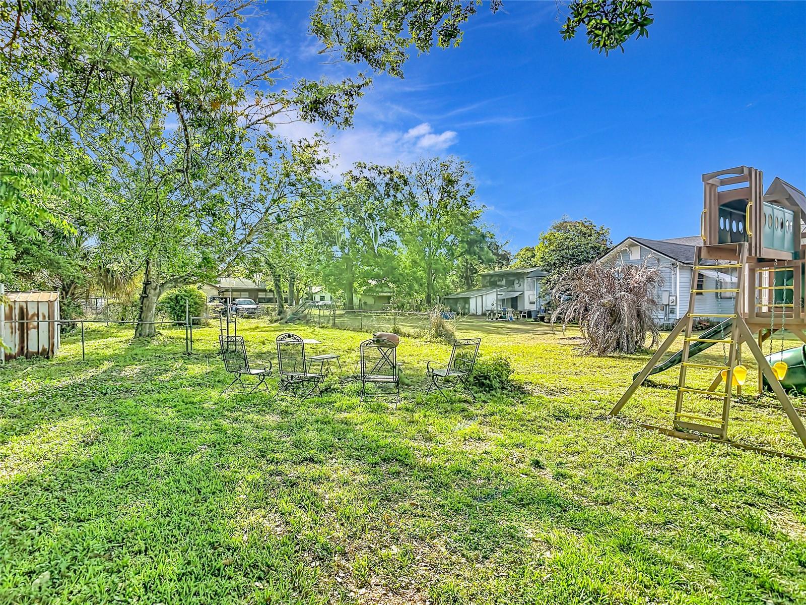 Image 23 of 37 For 1865 Pioneer Trail