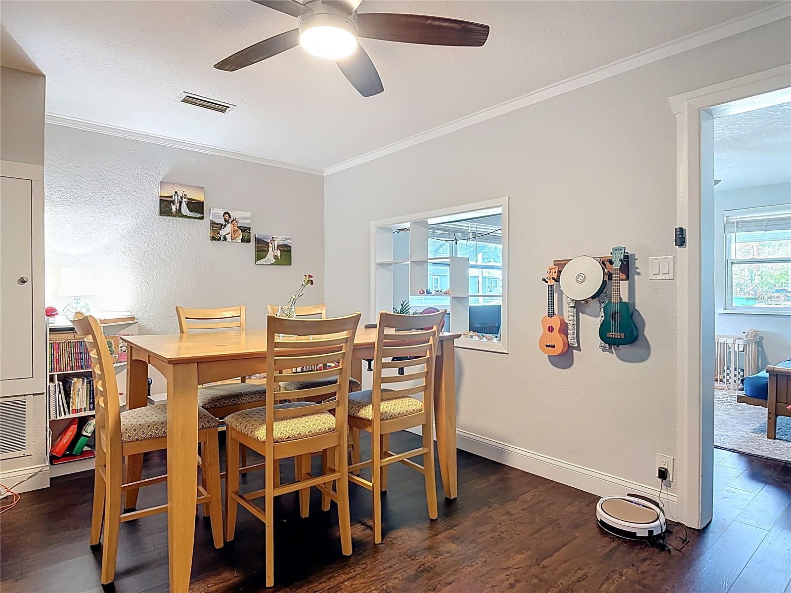 Image 7 of 37 For 1865 Pioneer Trail