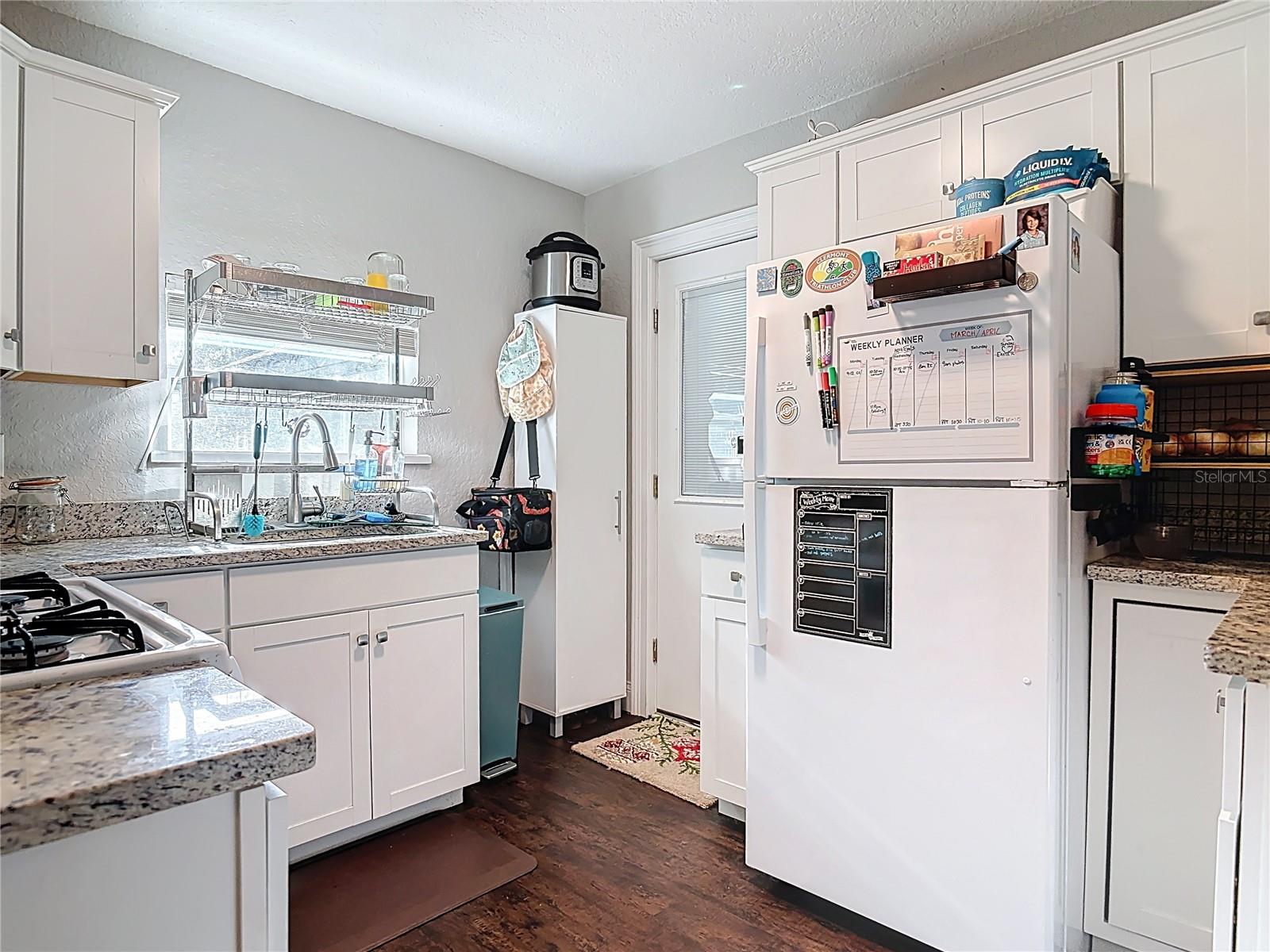 Image 8 of 37 For 1865 Pioneer Trail