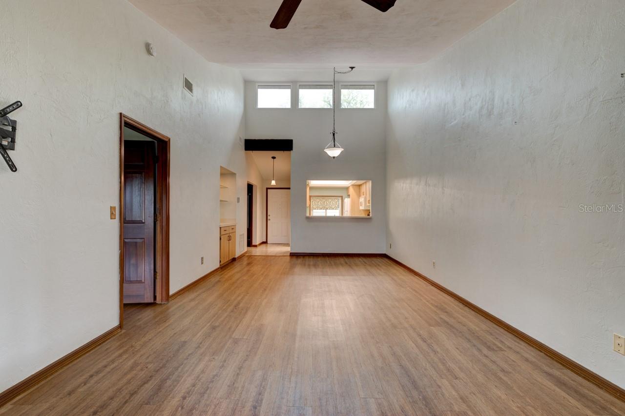 Image 4 of 22 For 1262 Charter Oaks Circle None