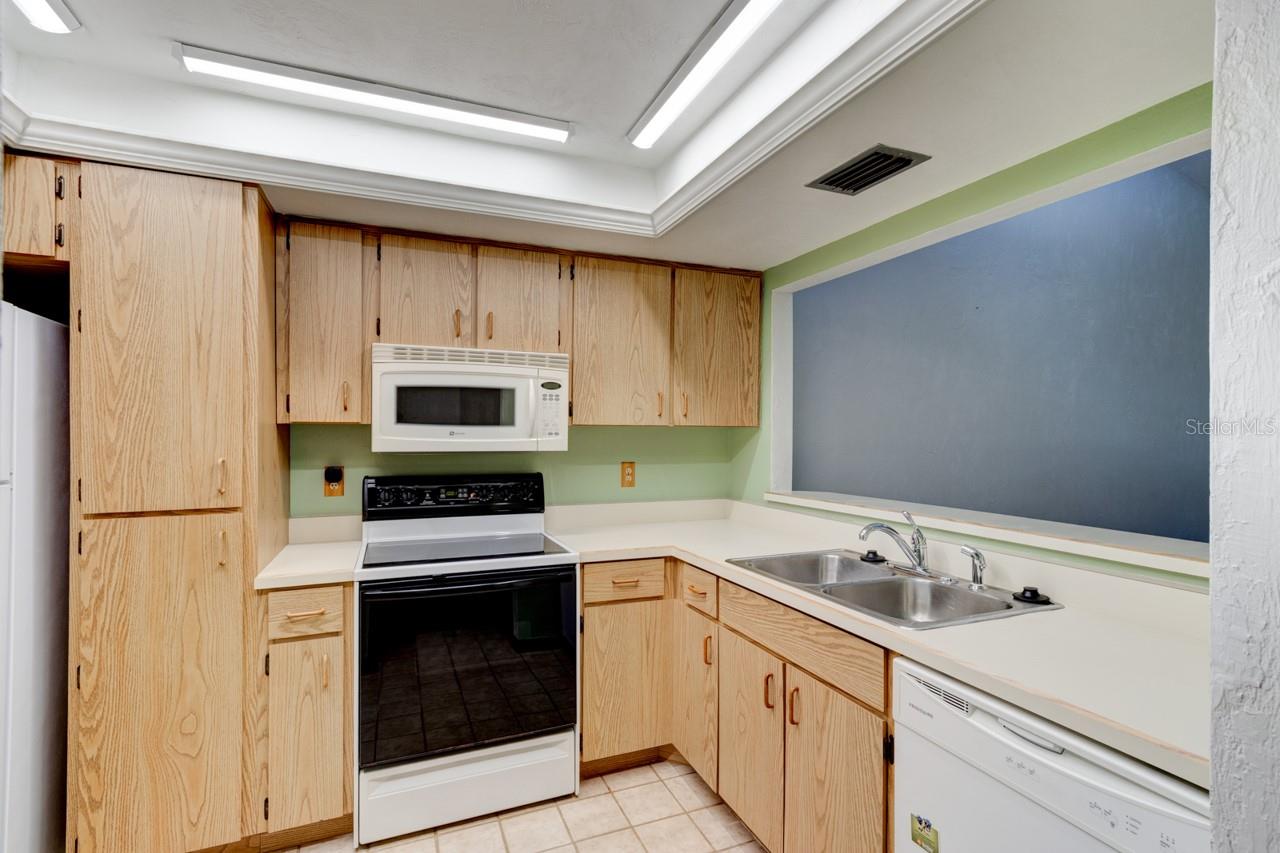 Image 8 of 22 For 1262 Charter Oaks Circle None