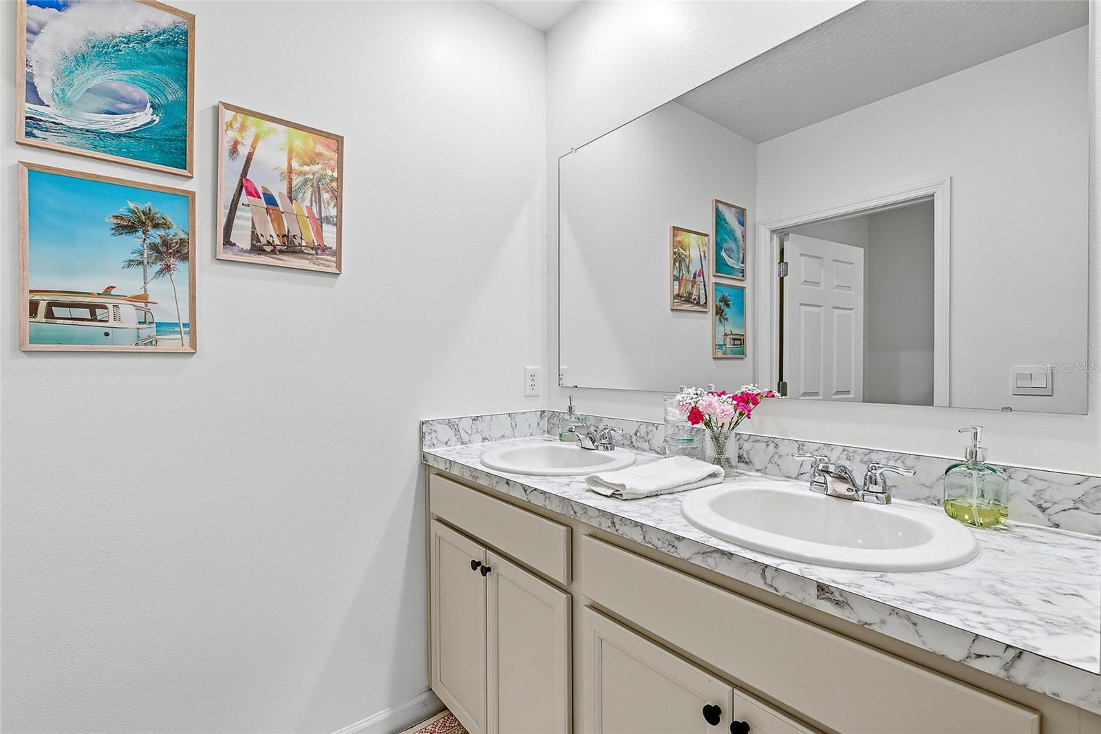 Image 41 of 68 For 4872 Talbot Boulevard