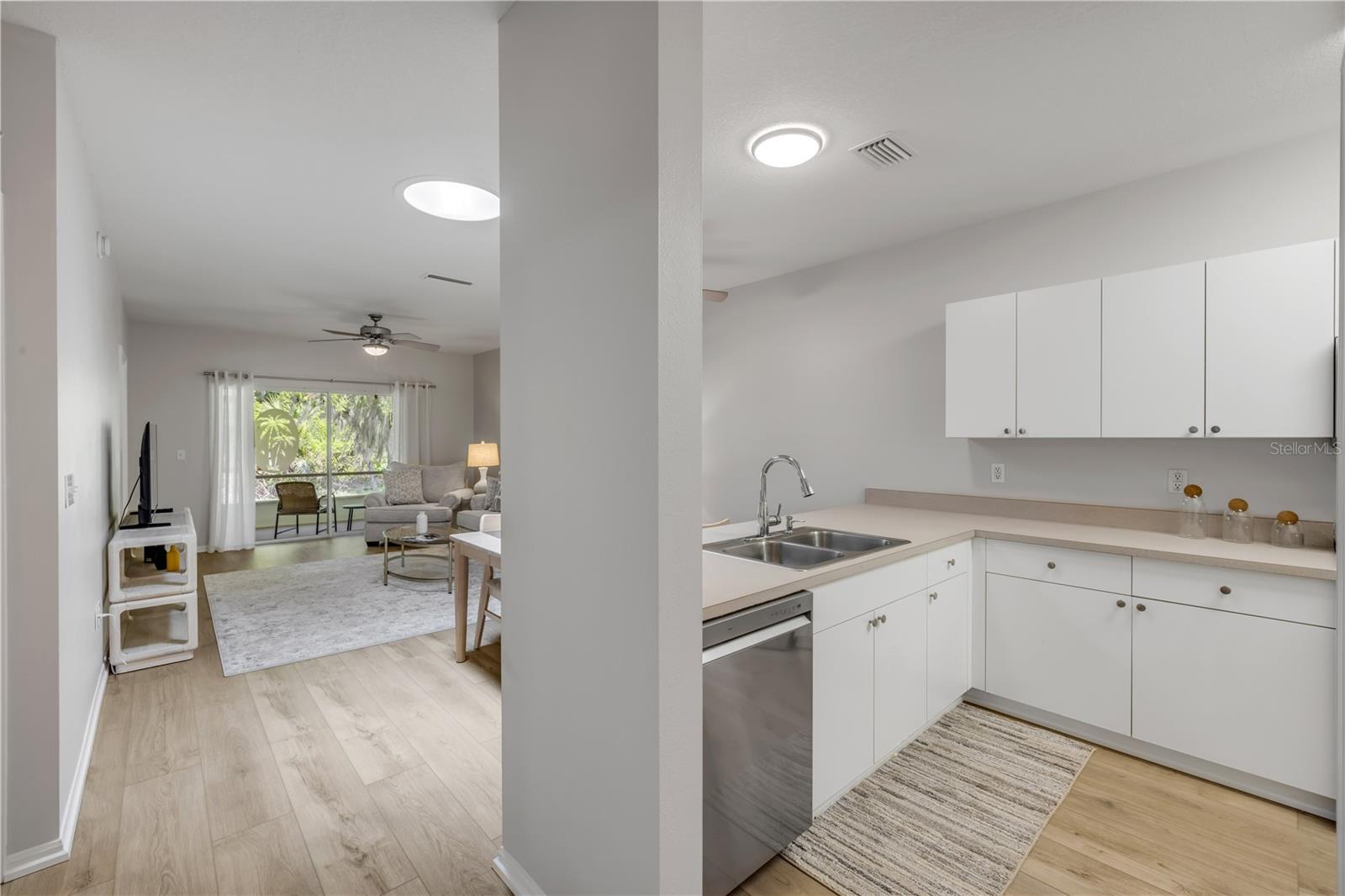 Image 13 of 42 For 132 Turnbull Villas Circle