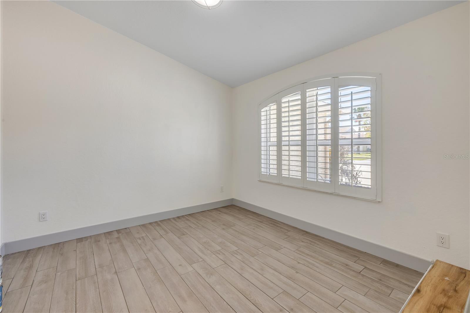 Image 24 of 53 For 10 Cunningham Drive