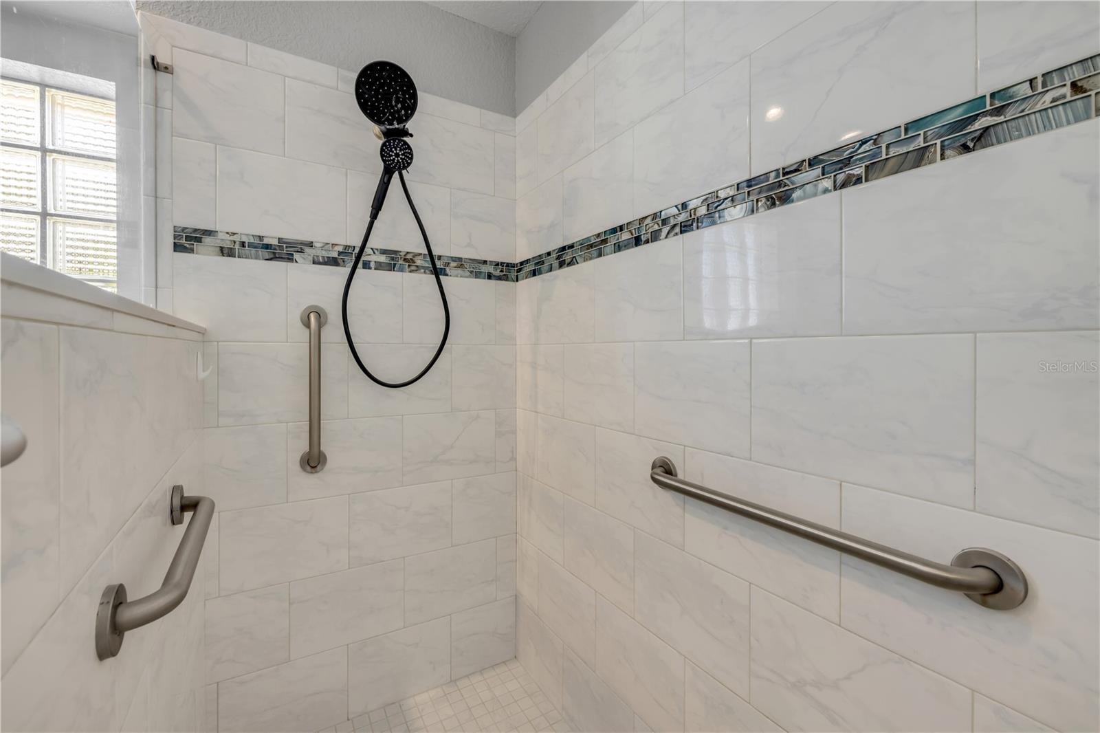 Image 32 of 53 For 10 Cunningham Drive