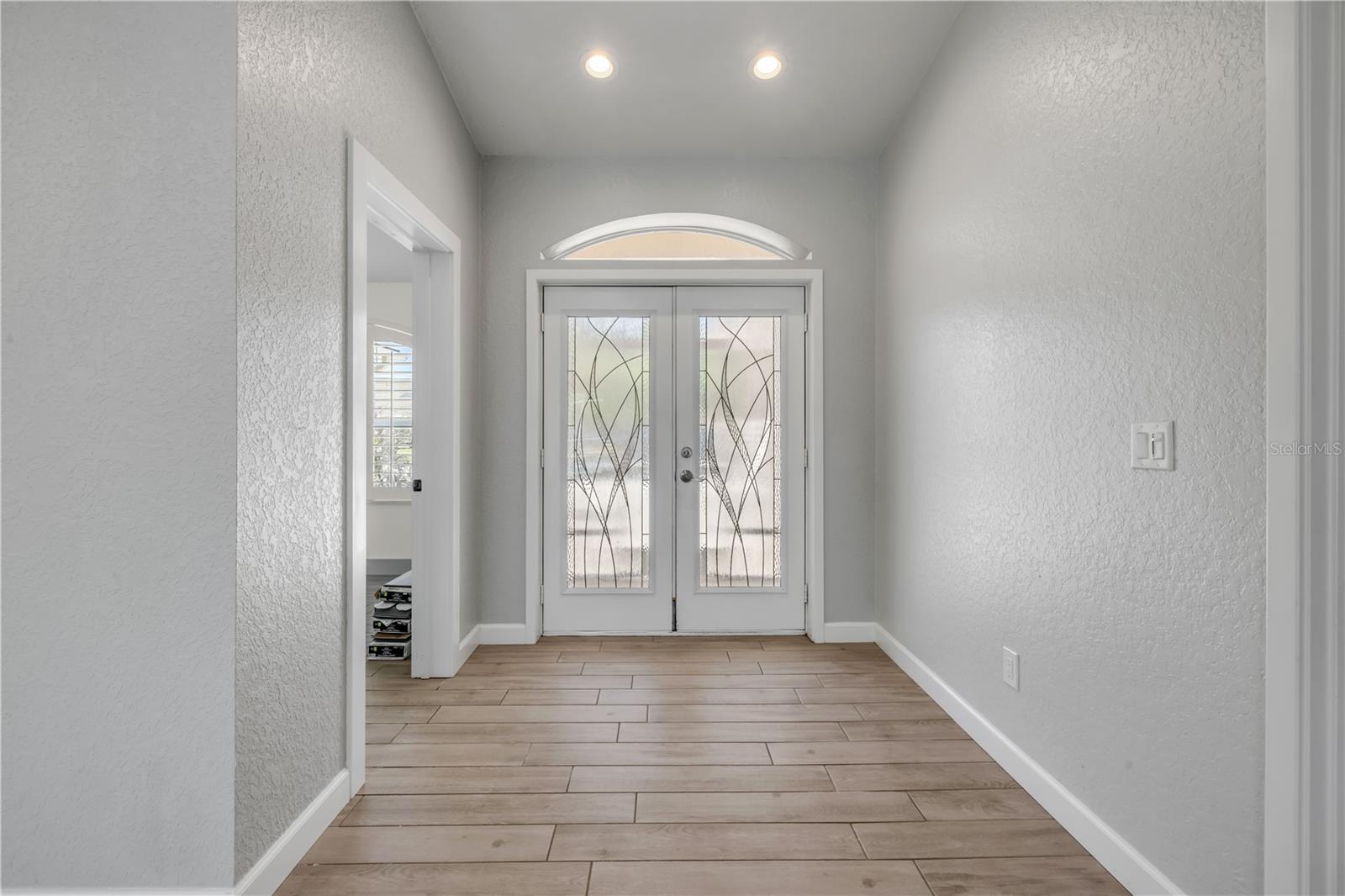 Image 6 of 53 For 10 Cunningham Drive