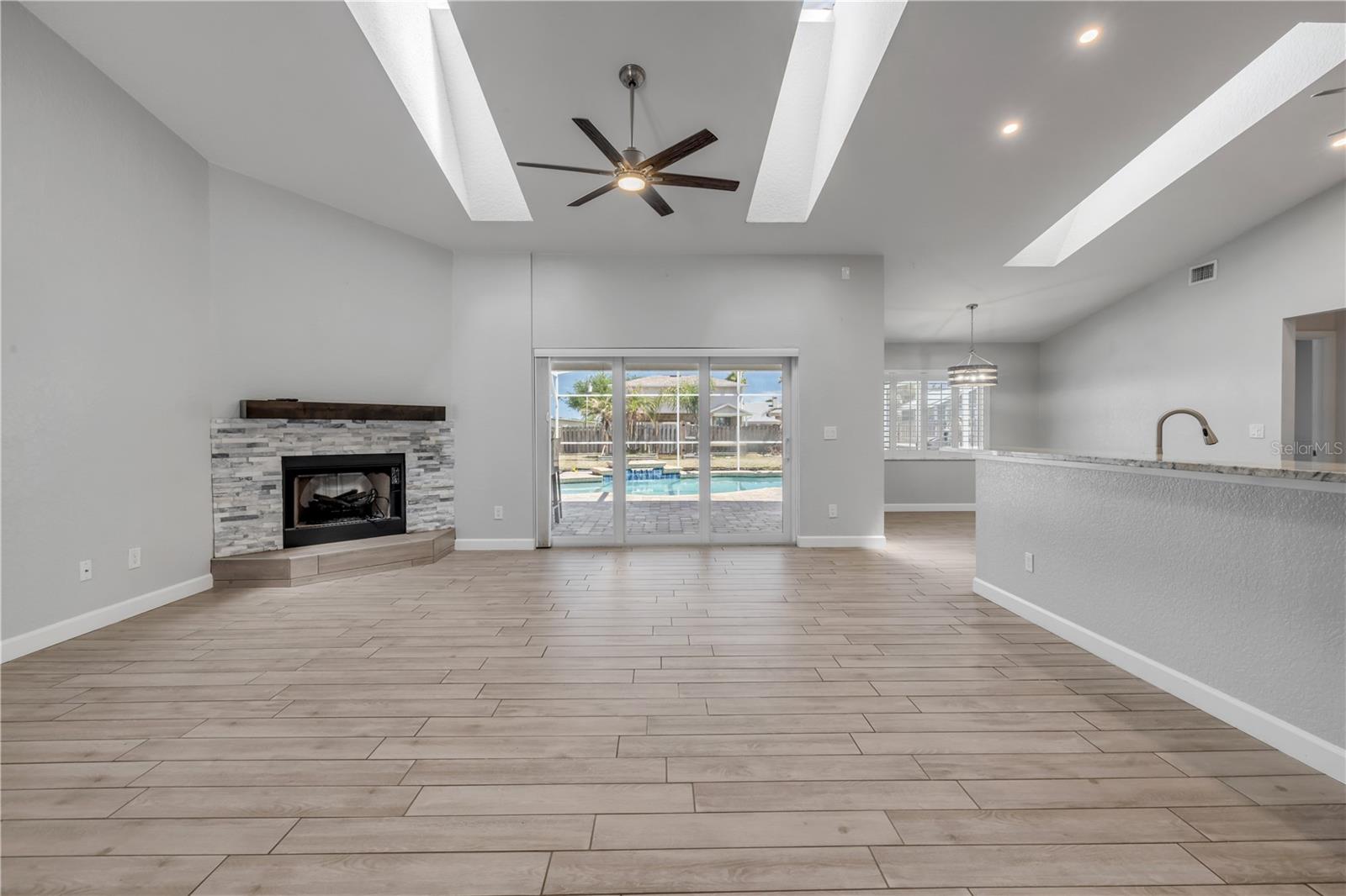 Image 8 of 53 For 10 Cunningham Drive