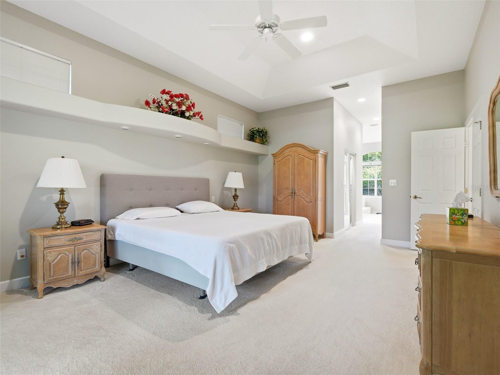 Image 31 of 69 For 552 Bottlebrush Court