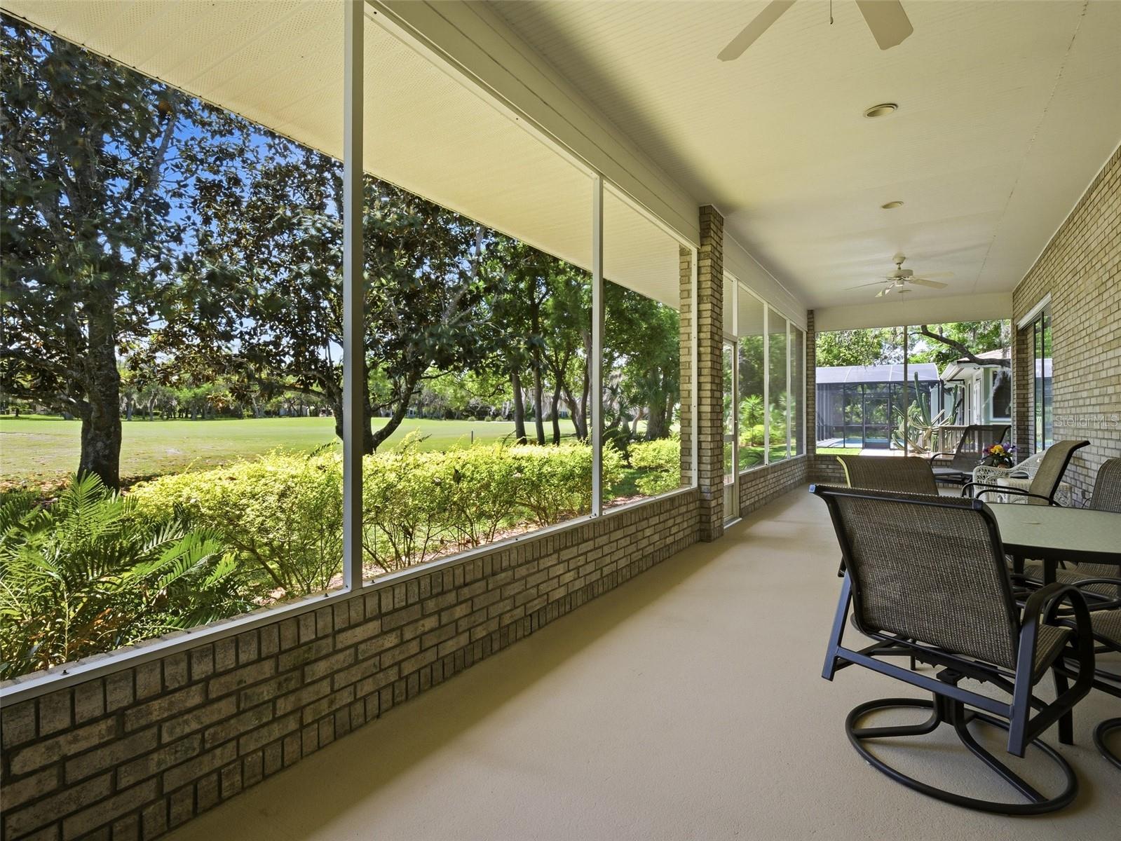 Image 46 of 69 For 552 Bottlebrush Court