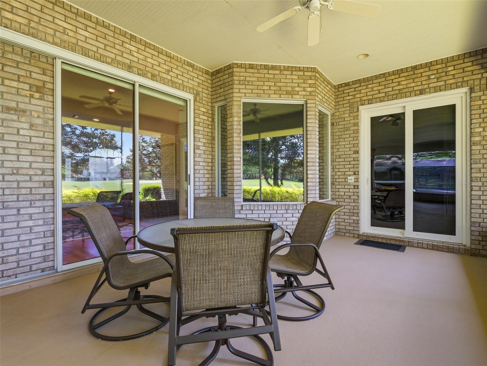 Image 48 of 69 For 552 Bottlebrush Court