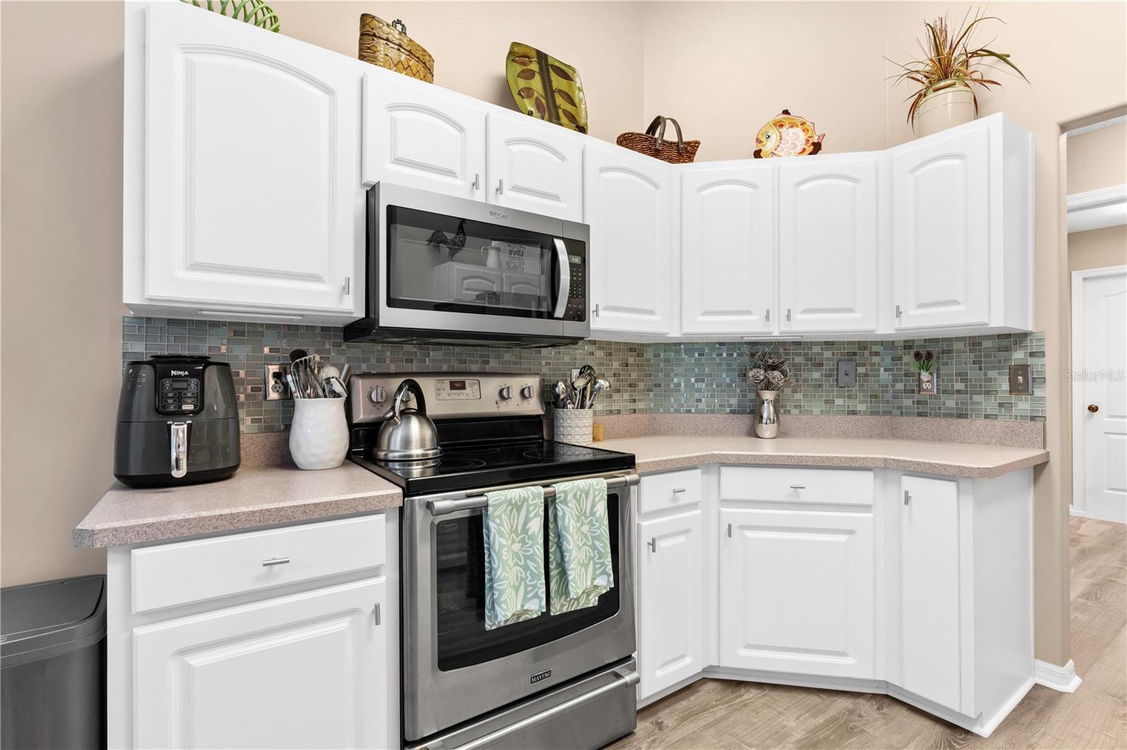 Image 10 of 31 For 825 Wooddusk Drive