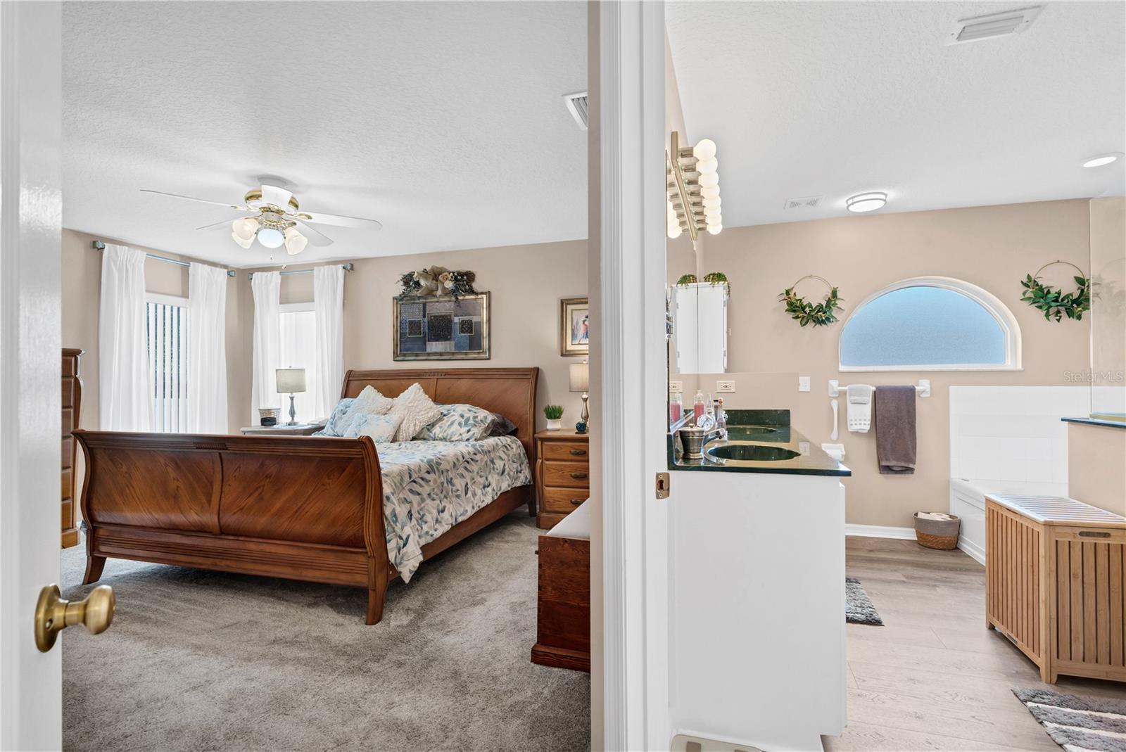 Image 12 of 31 For 825 Wooddusk Drive