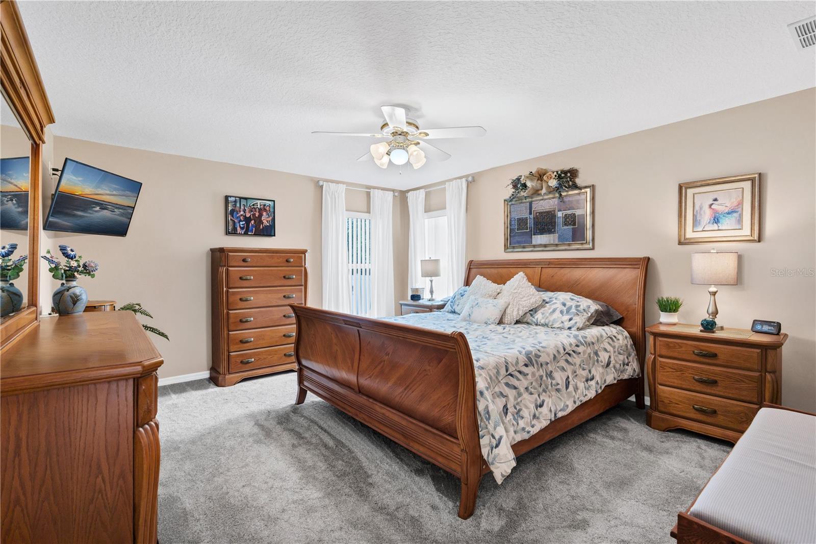 Image 13 of 31 For 825 Wooddusk Drive