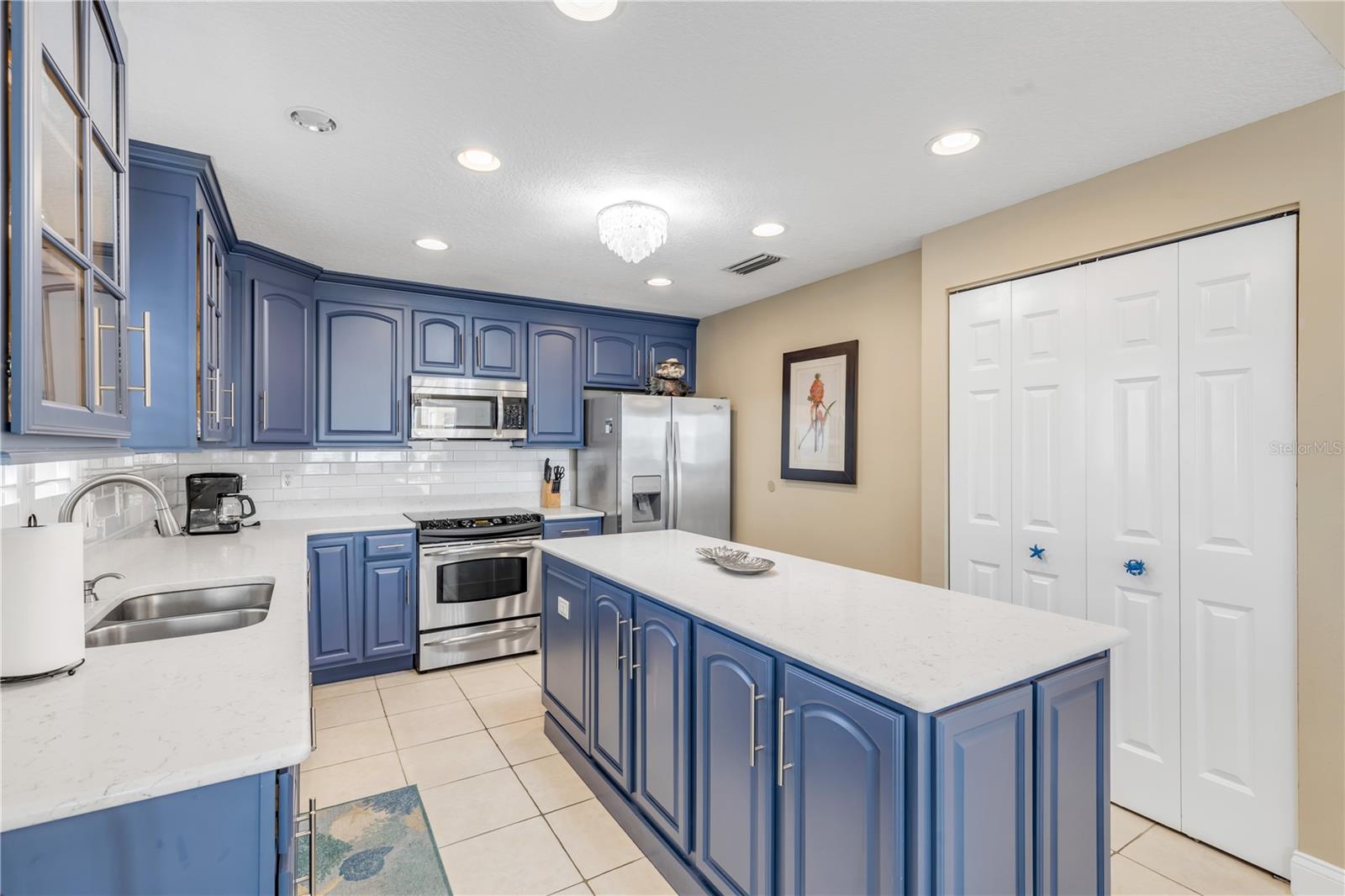 Image 23 of 59 For 701 Atlantic Avenue 203