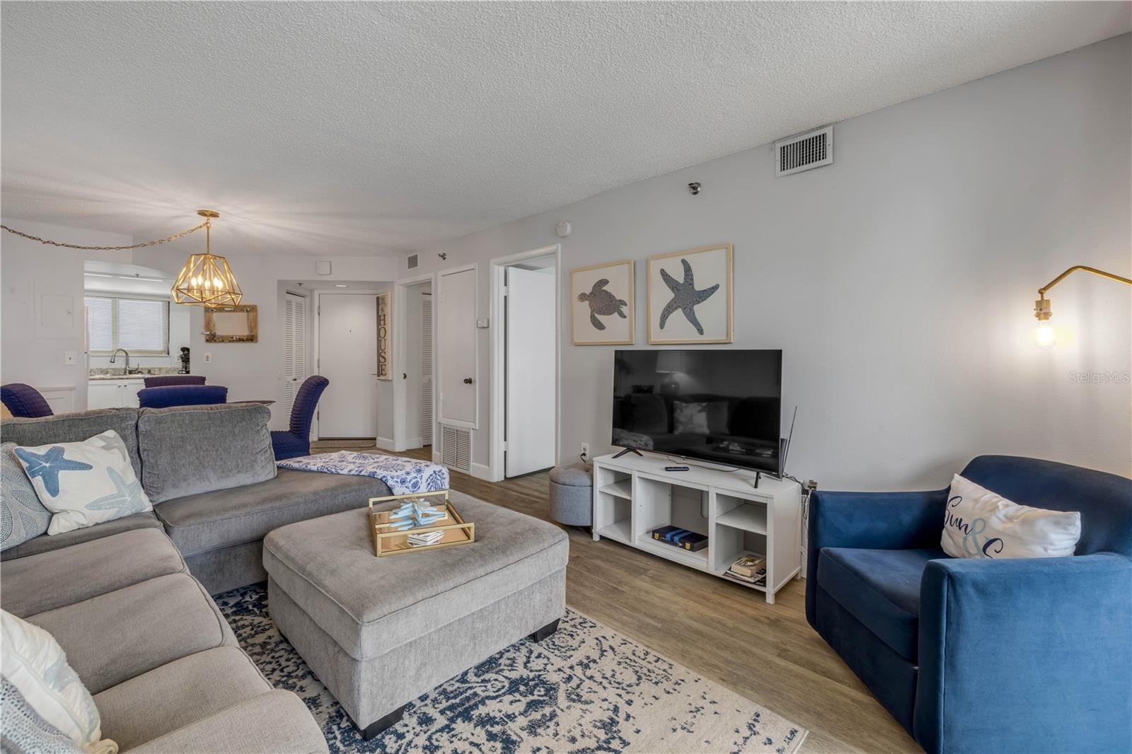 Image 8 of 30 For 3405 Atlantic Avenue 501