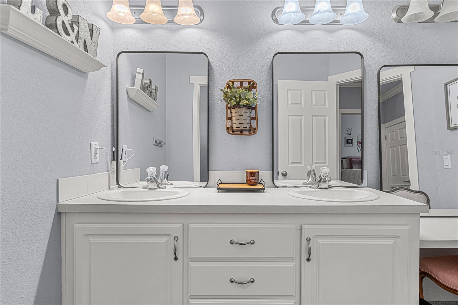 Image 29 of 65 For 3729 Honey Dew Lane