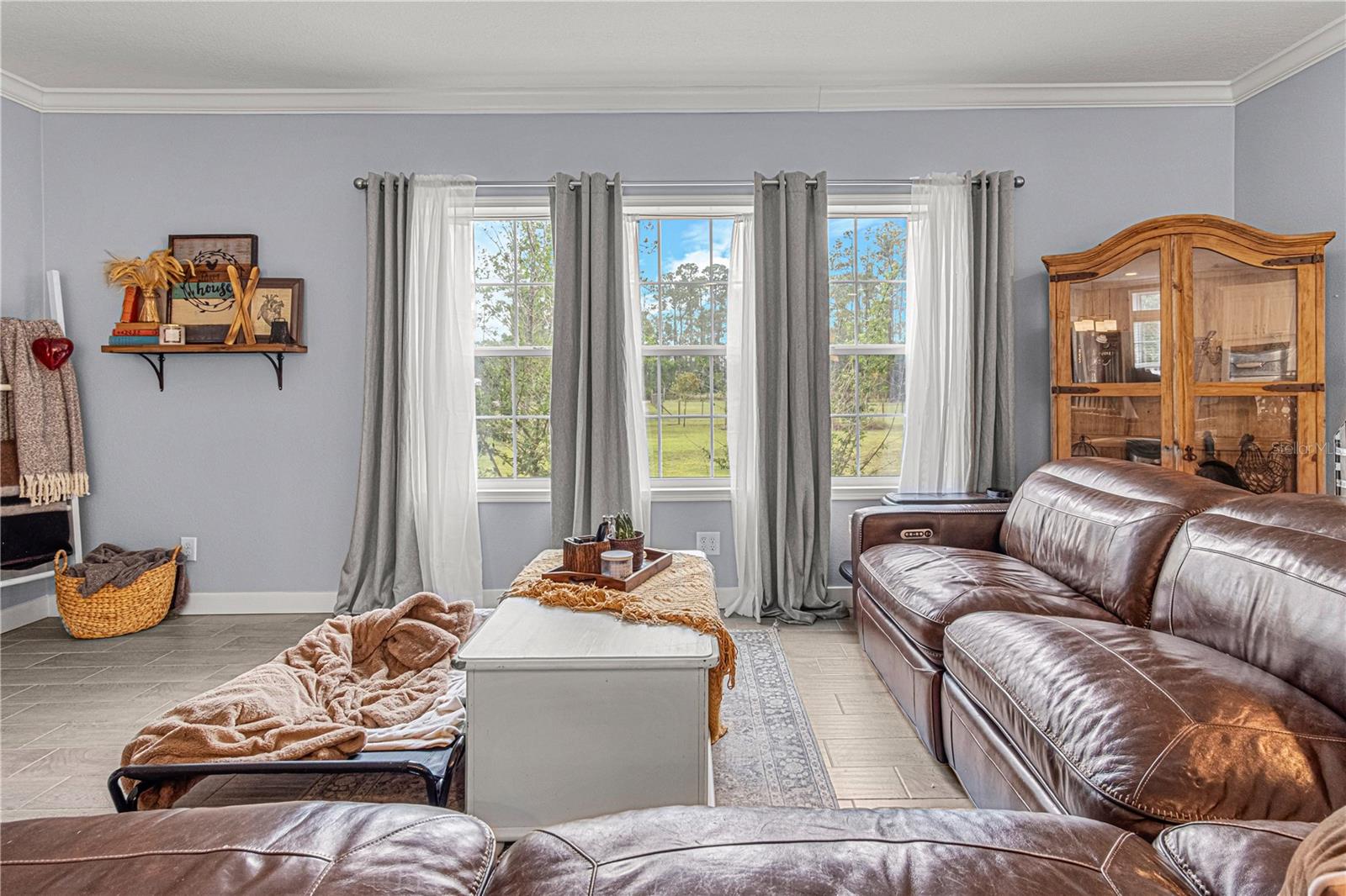 Image 40 of 65 For 3729 Honey Dew Lane