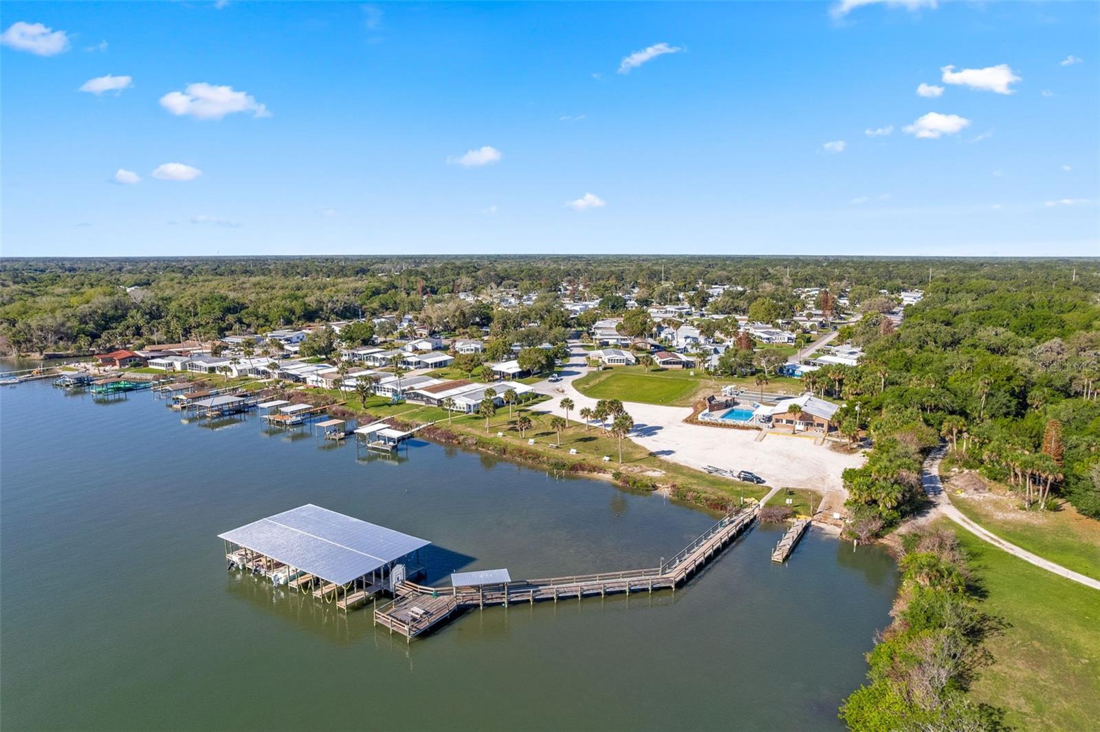 Image 34 of 39 For 142 Indian River Drive N