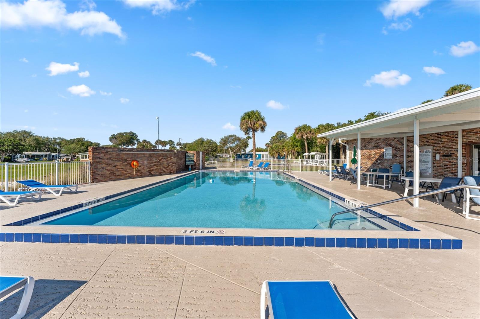 Image 36 of 39 For 142 Indian River Drive N