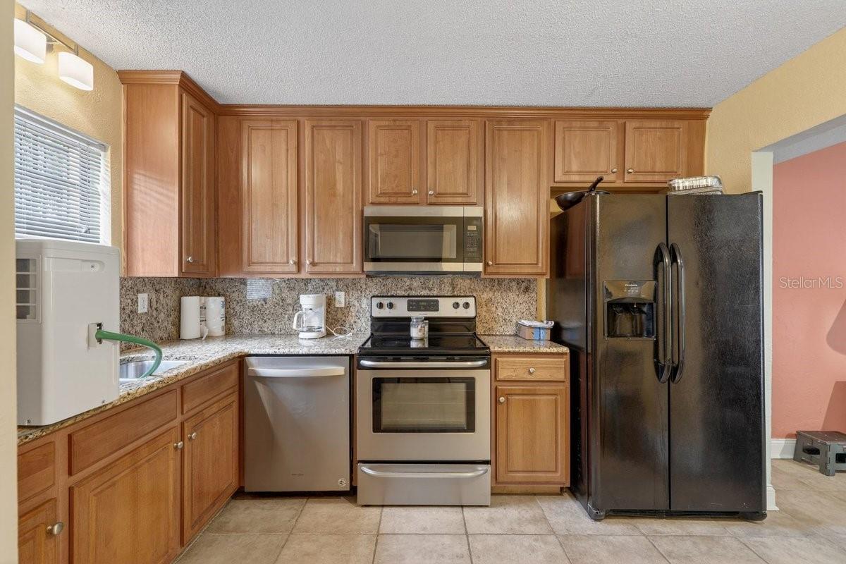 Image 2 of 41 For 128 Mitchell Place 1