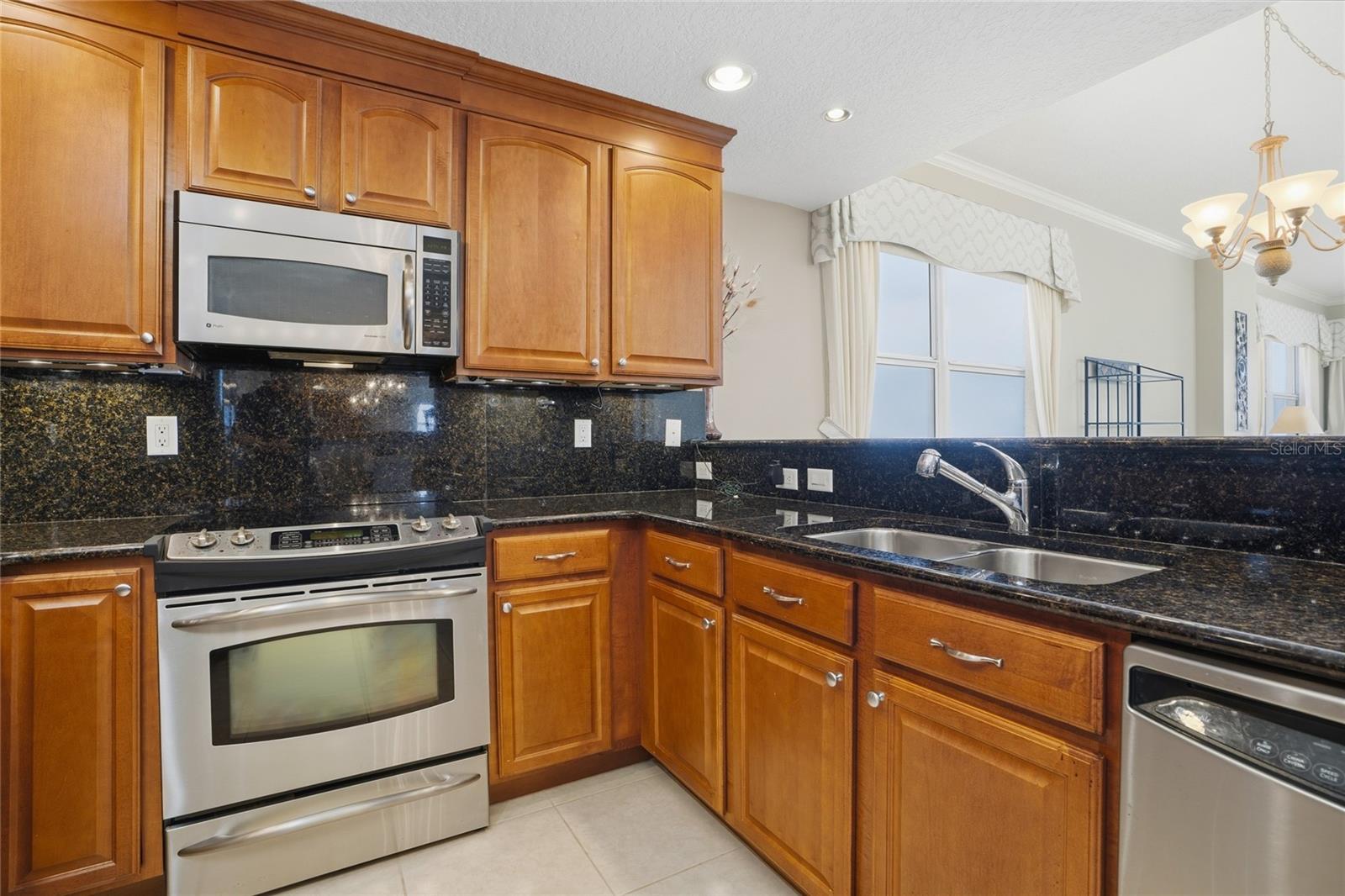 Image 9 of 51 For 1705 Atlantic Avenue 701