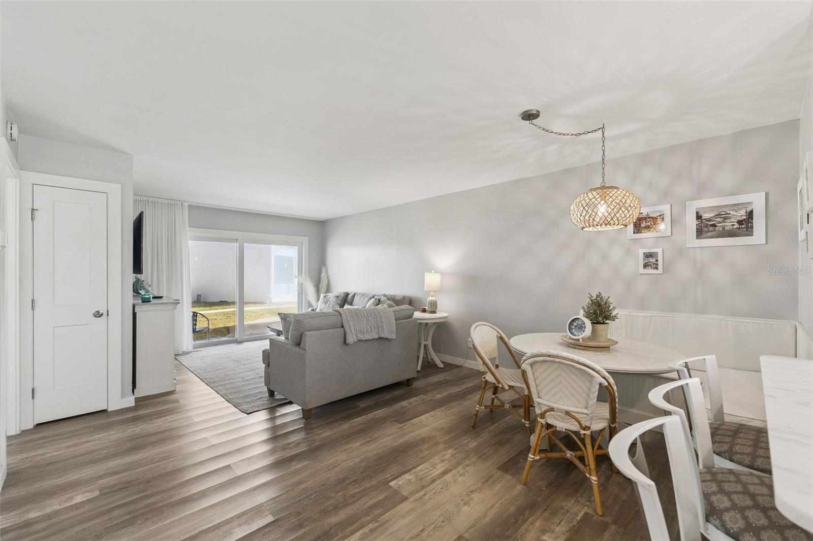 Image 10 of 40 For 513 Atlantic Avenue 33