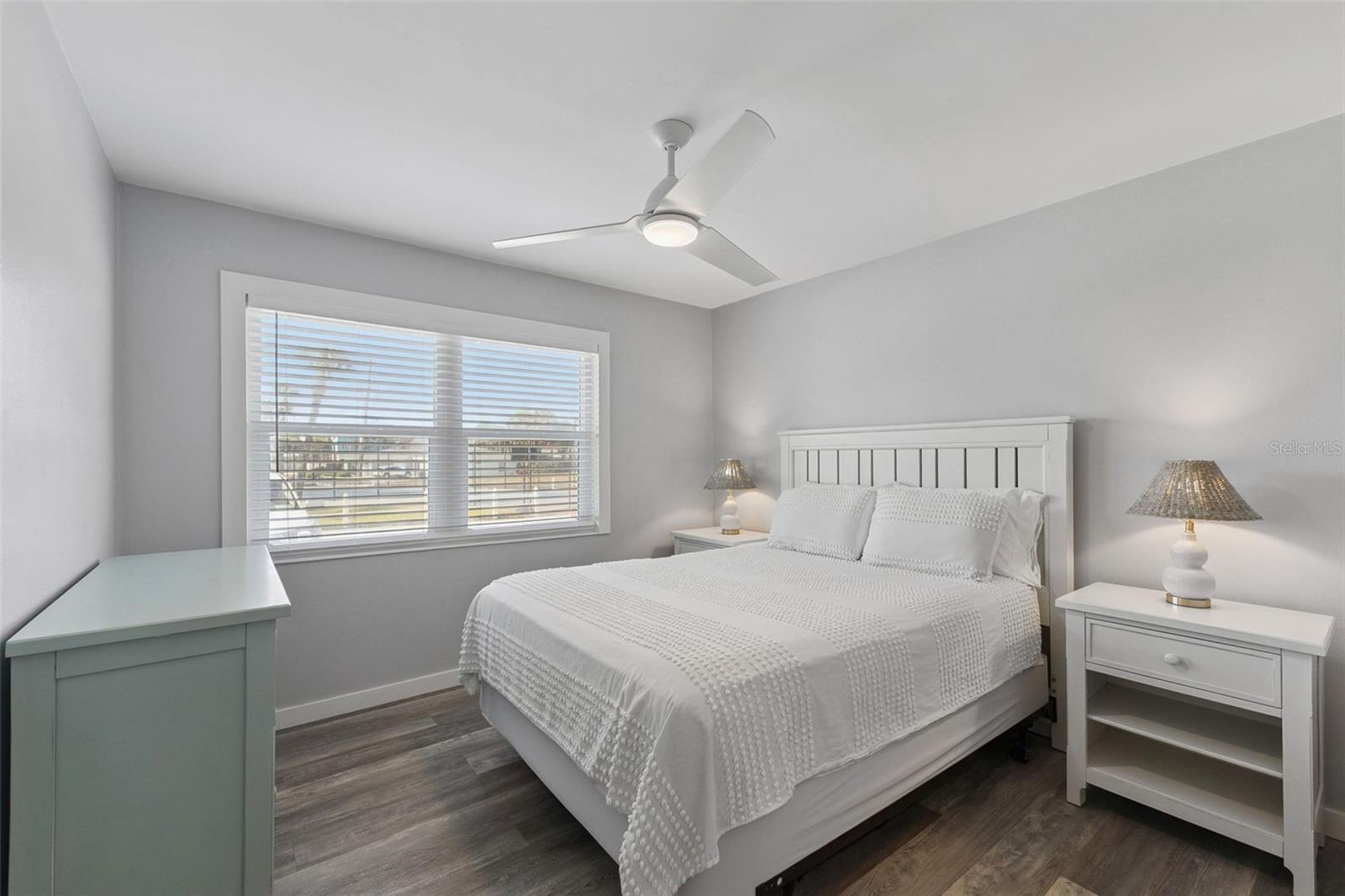 Image 18 of 40 For 513 Atlantic Avenue 33