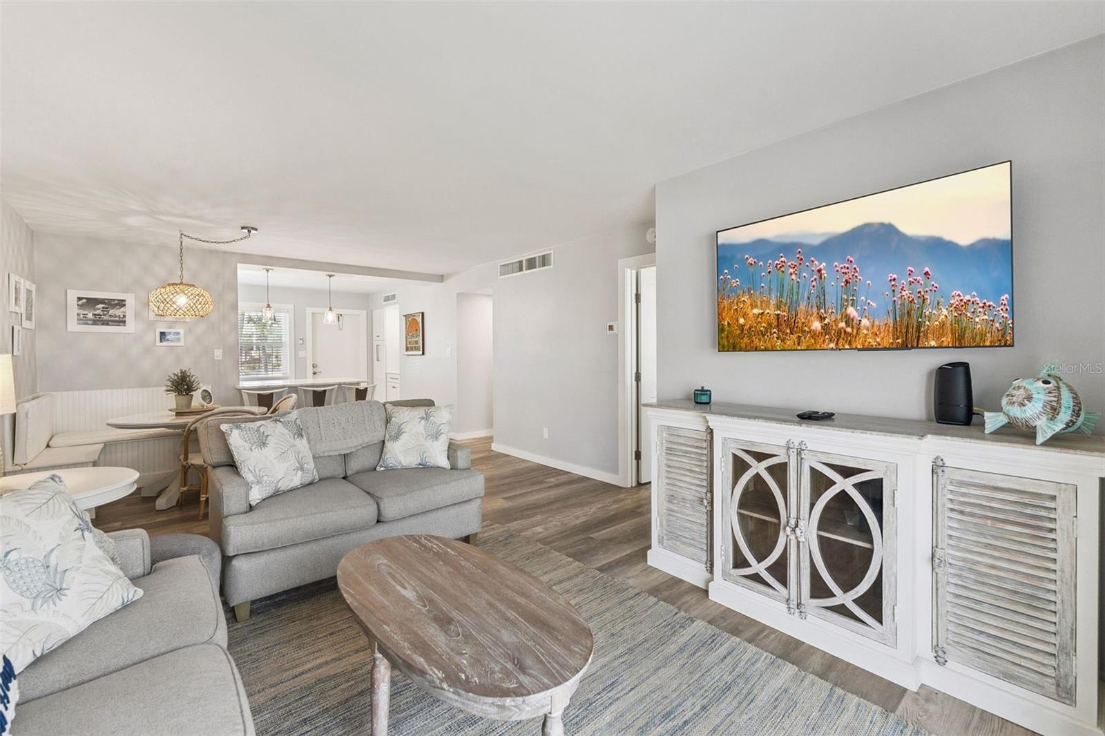 Image 9 of 40 For 513 Atlantic Avenue 33