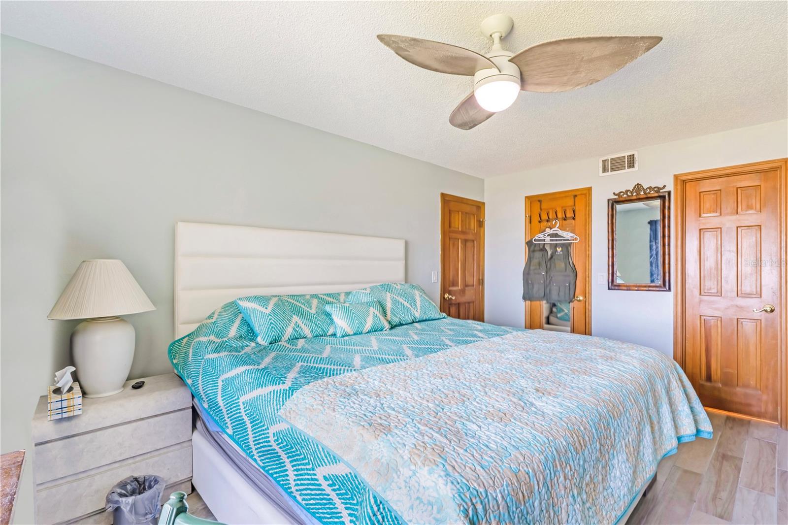 Image 16 of 28 For 2222 Ocean Shore Boulevard 102b