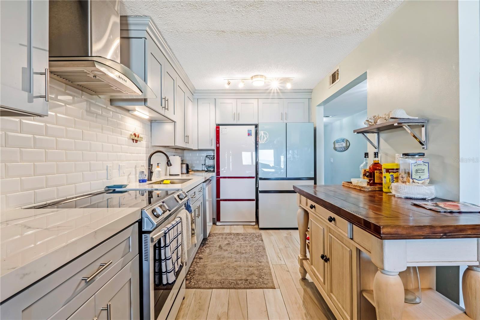 Image 6 of 28 For 2222 Ocean Shore Boulevard 102b