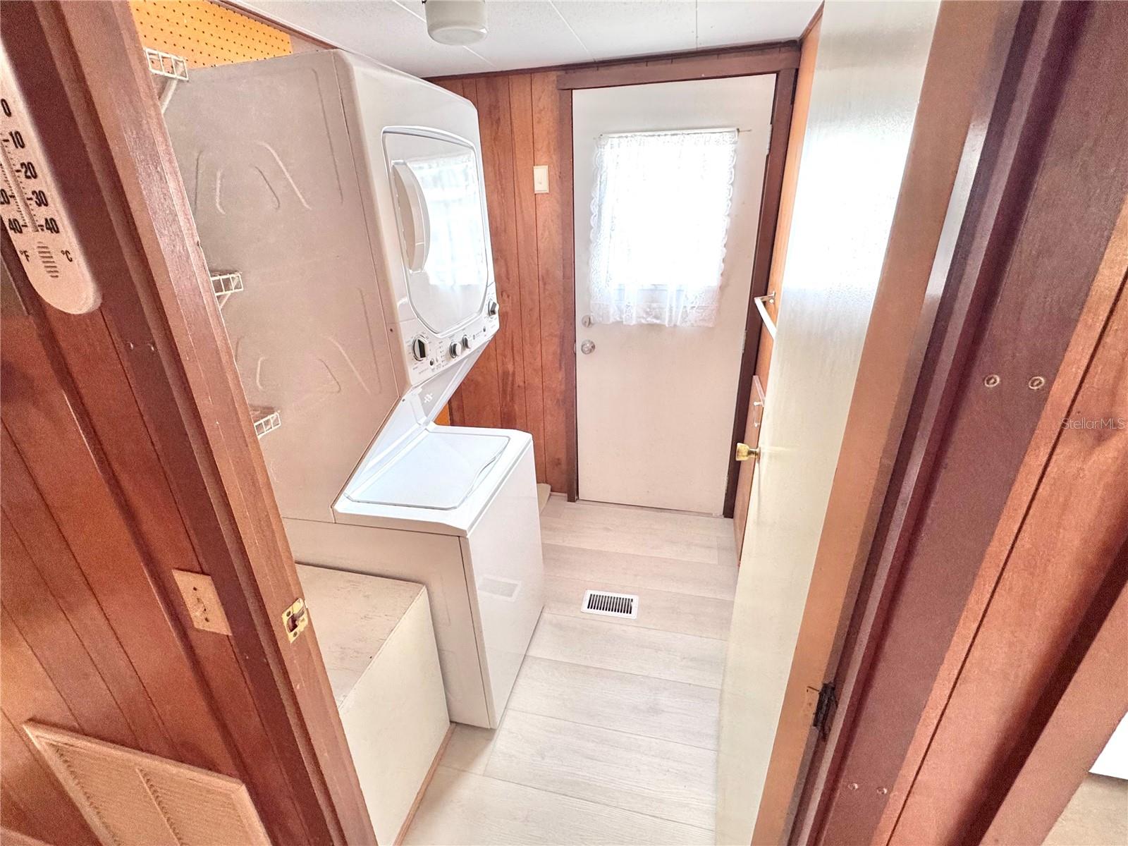 Image 12 of 31 For 5364 Christiancy Avenue