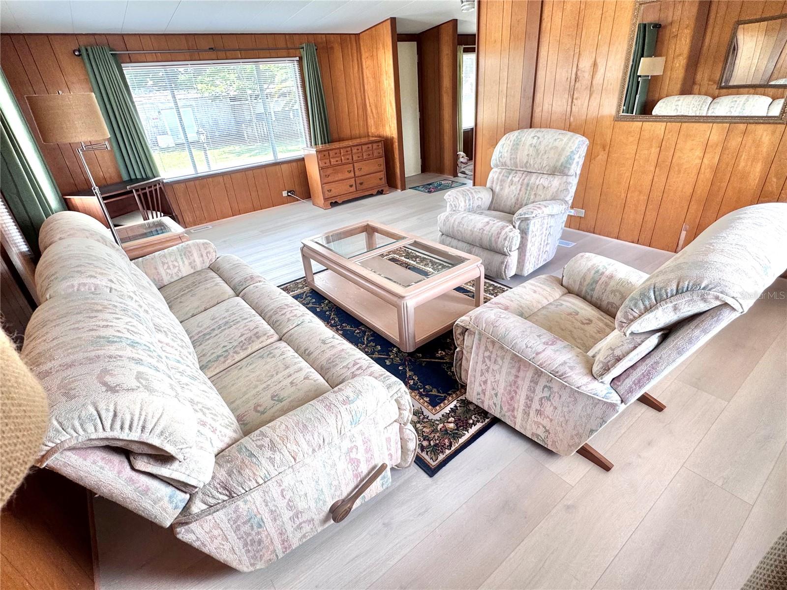 Image 18 of 31 For 5364 Christiancy Avenue