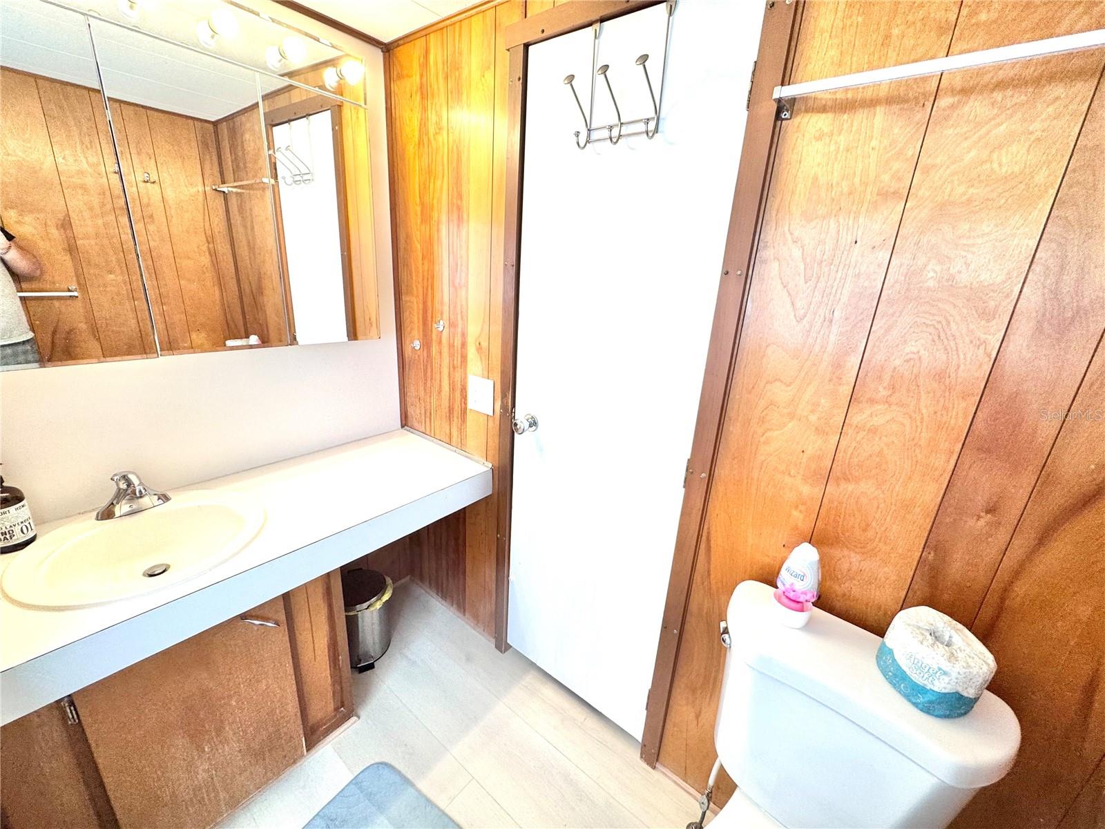 Image 9 of 31 For 5364 Christiancy Avenue