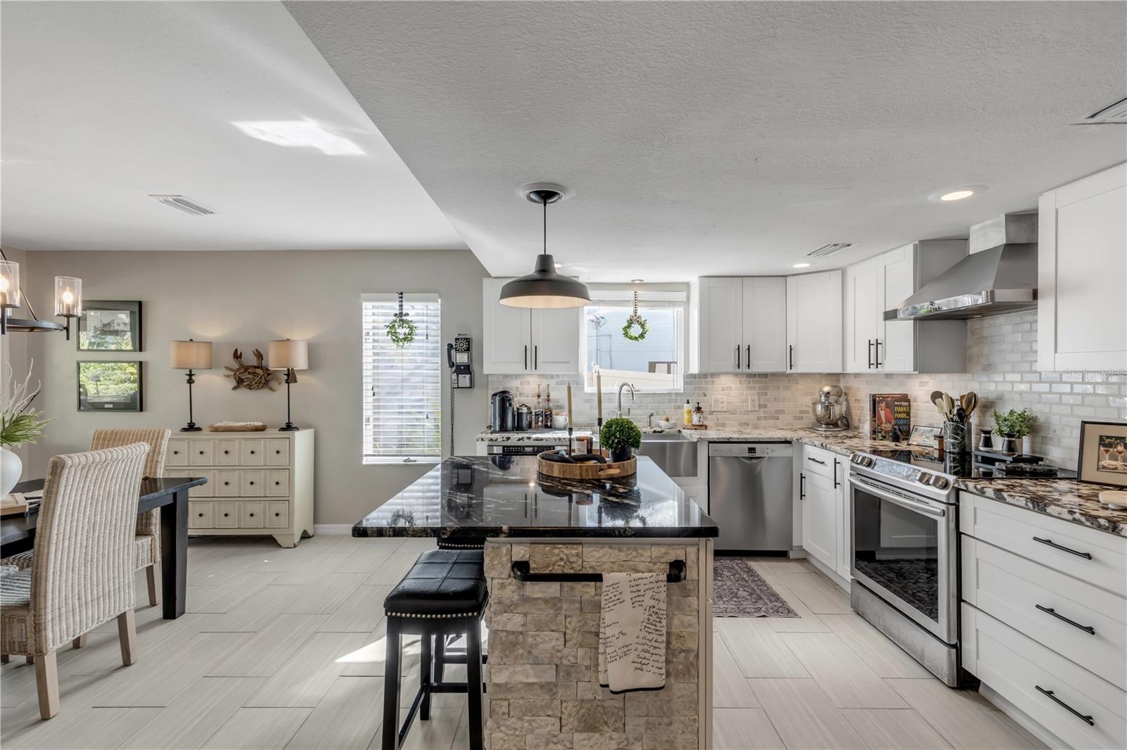 Image 18 of 100 For 4623 Atlantic Avenue