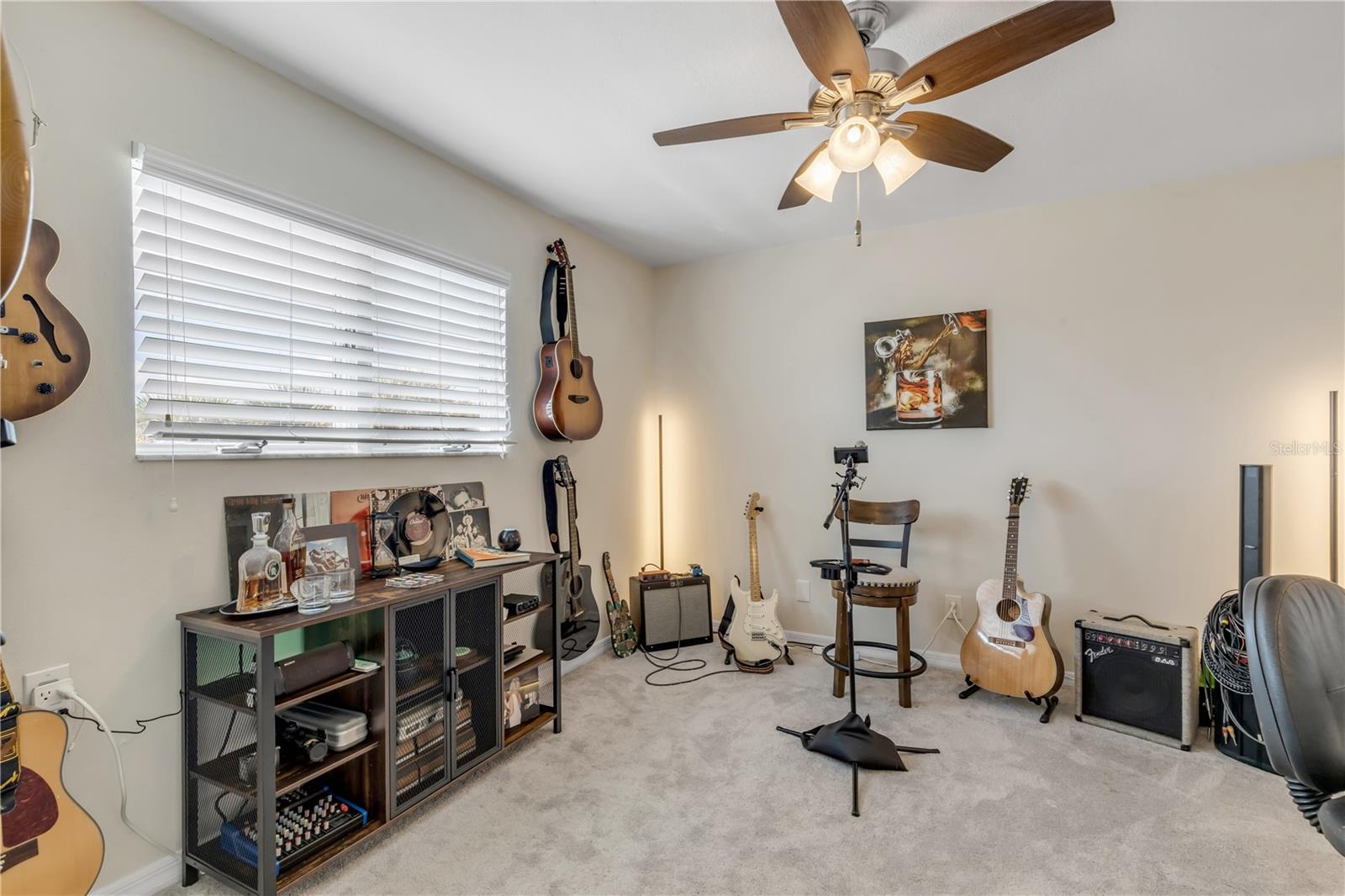 Image 36 of 100 For 4623 Atlantic Avenue