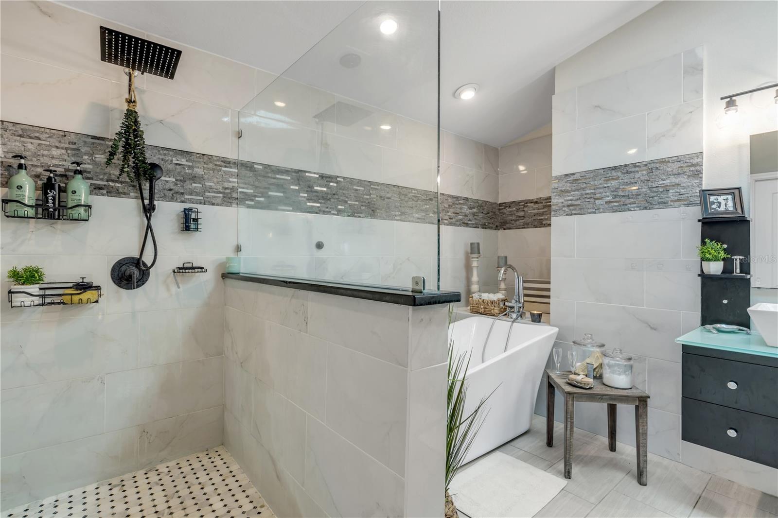 Image 57 of 100 For 4623 Atlantic Avenue