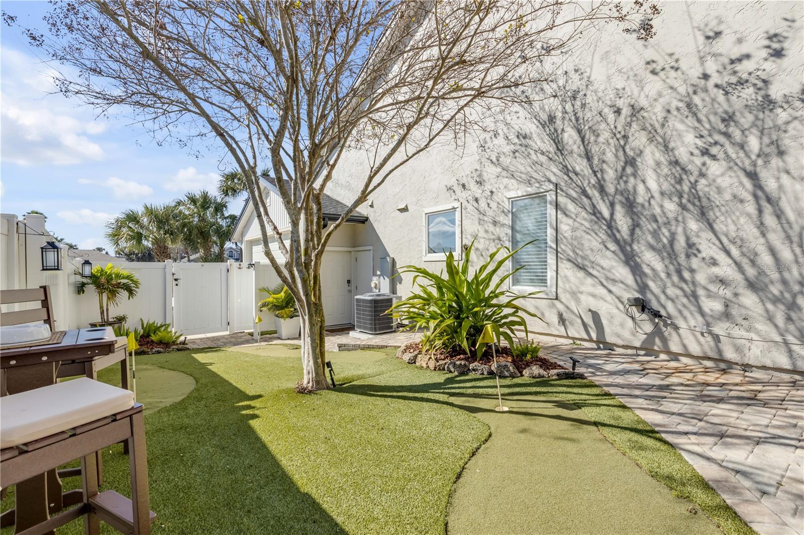 Image 68 of 100 For 4623 Atlantic Avenue